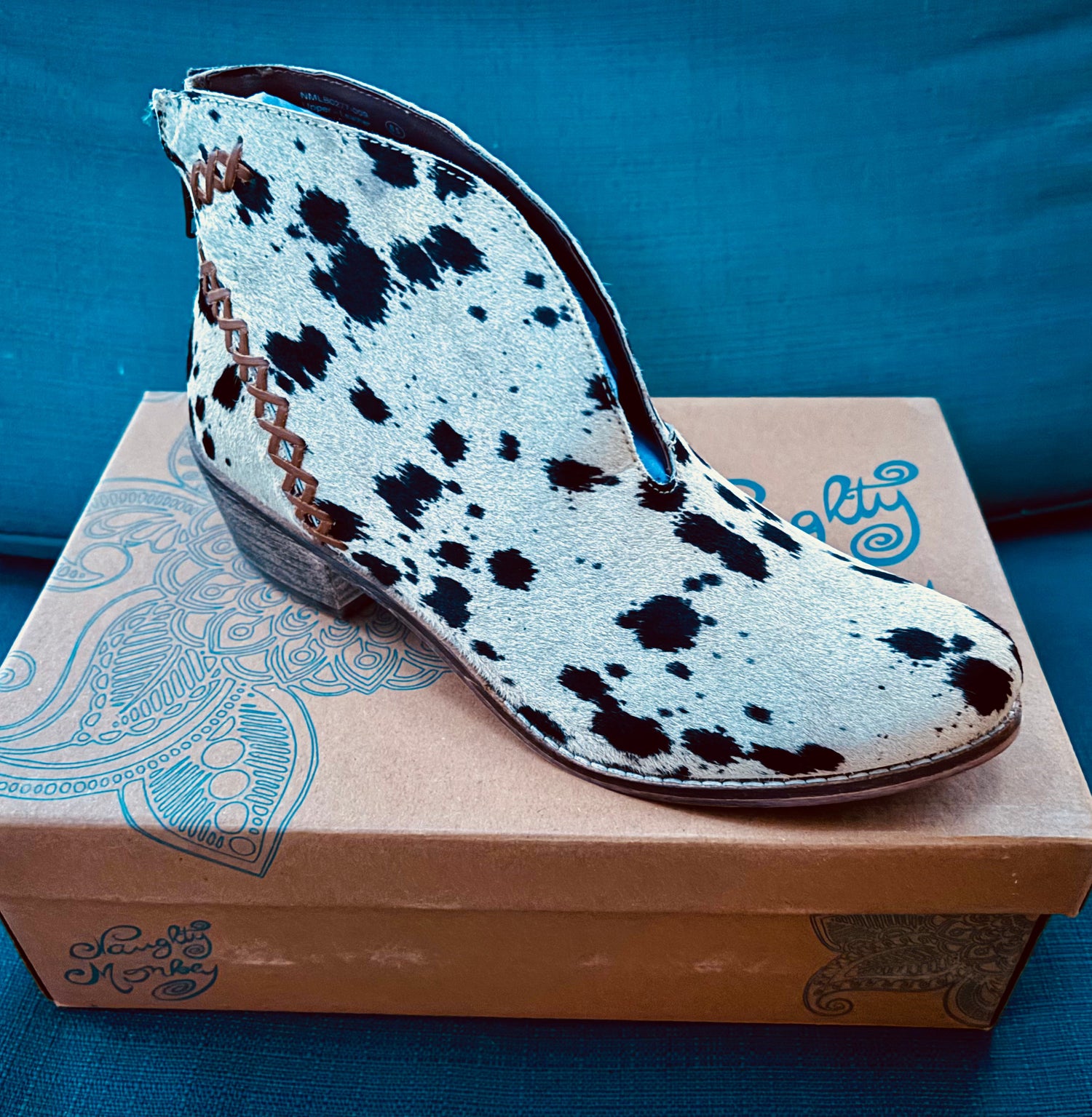 Boots & Shoes