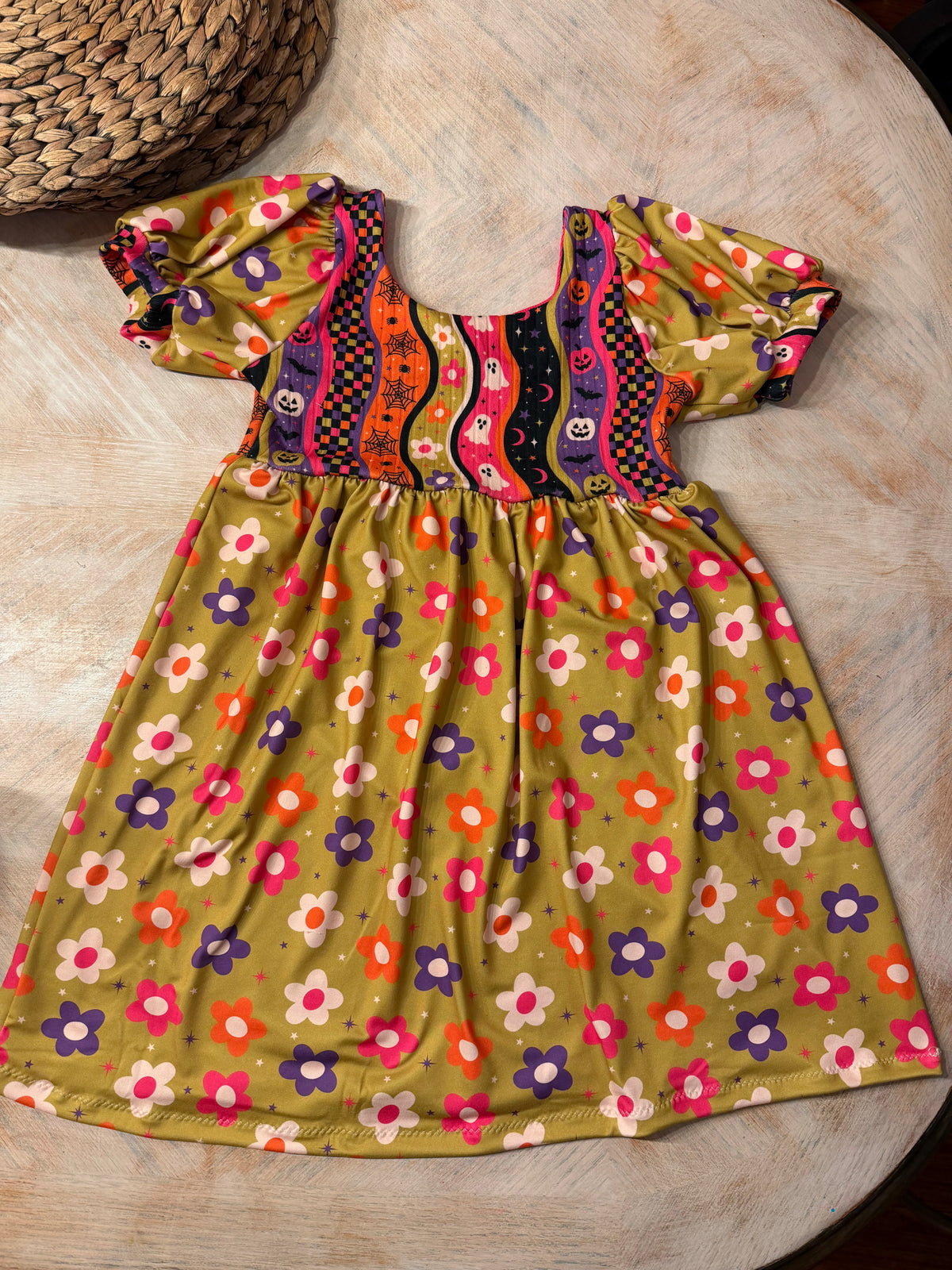RTS Size 8y petal dress 👗 $55