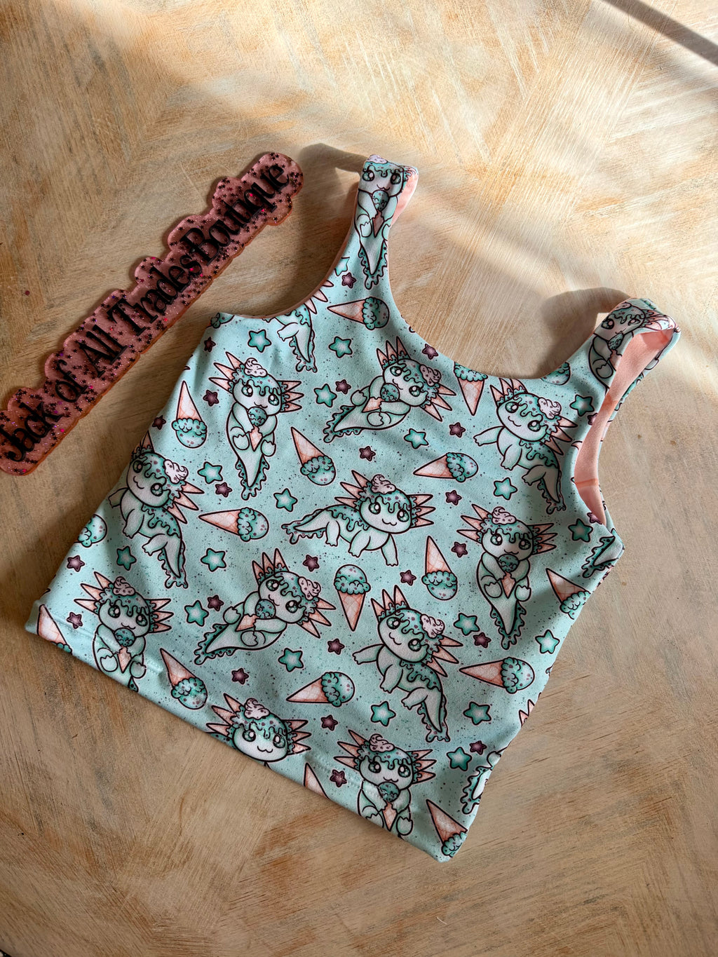 Reign tank/brami