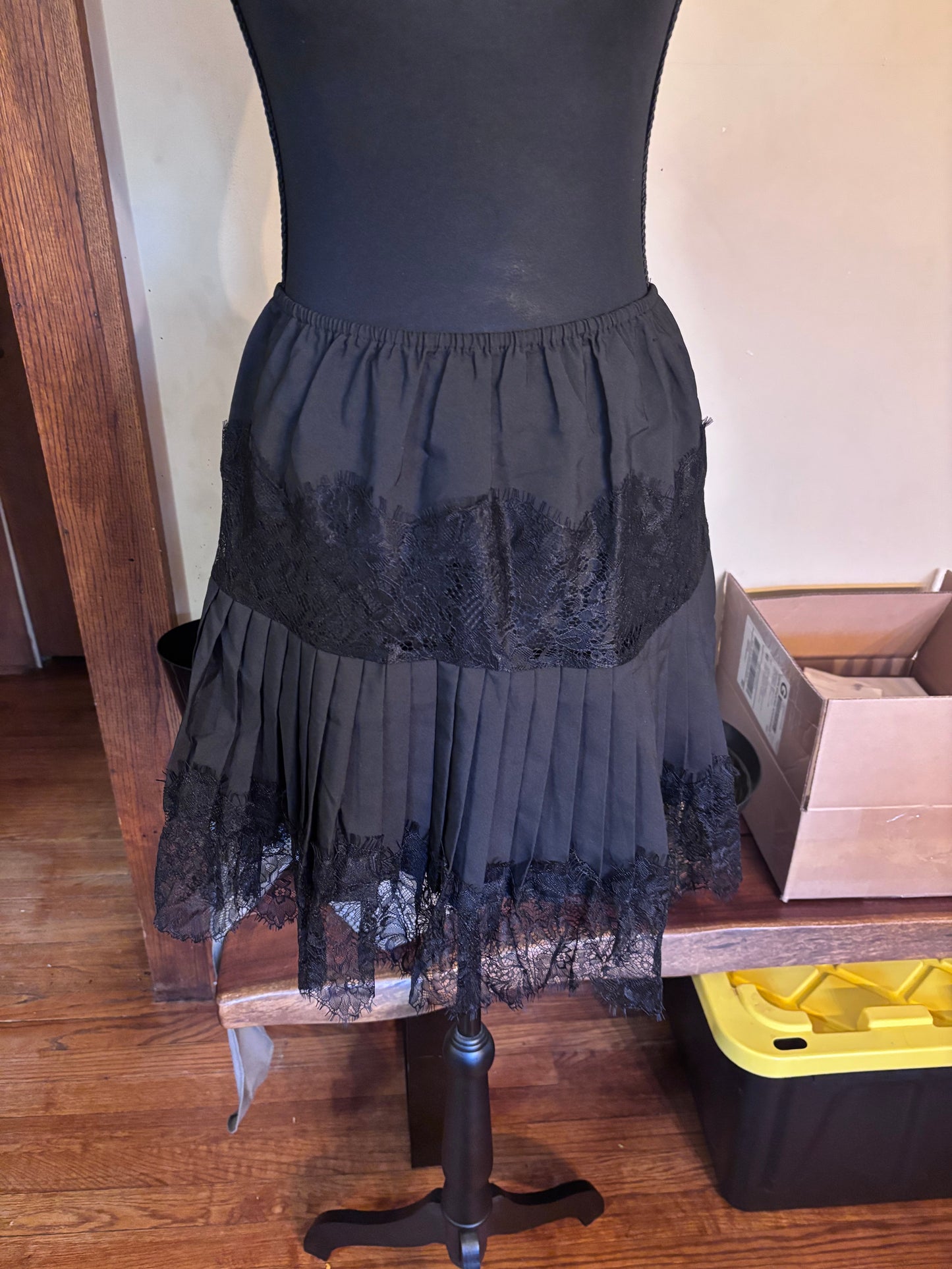 Slip skirts