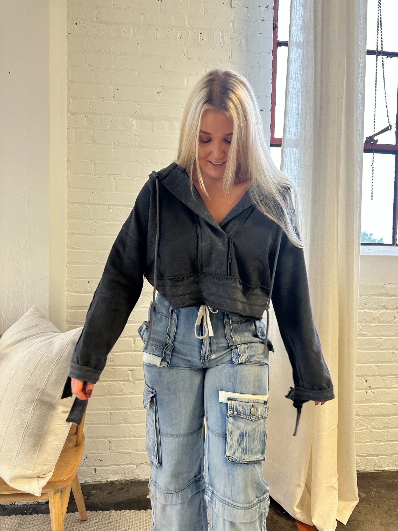 Attirely clinched hoodie